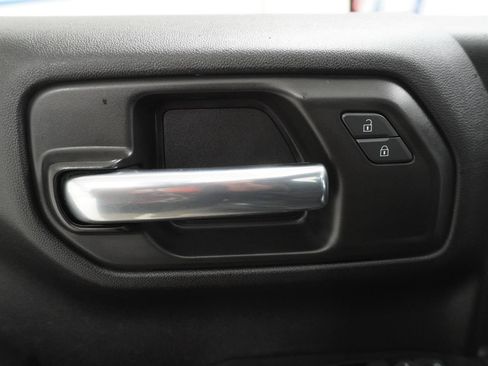 Used 2021 Chevrolet Silverado 1500 Custom RWD image 11