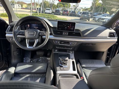 Used 2020 Audi Q5 2.0T Titanium Premium Plus w/ Premium Plus Package image 37