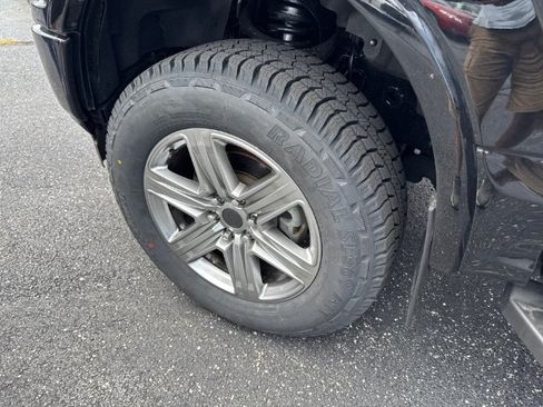 Used 2018 Ford F150 Lariat AWD/4WD image 9
