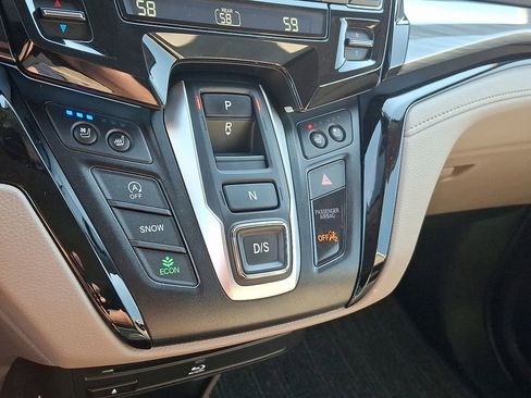 Used 2022 Honda Odyssey Elite image 19