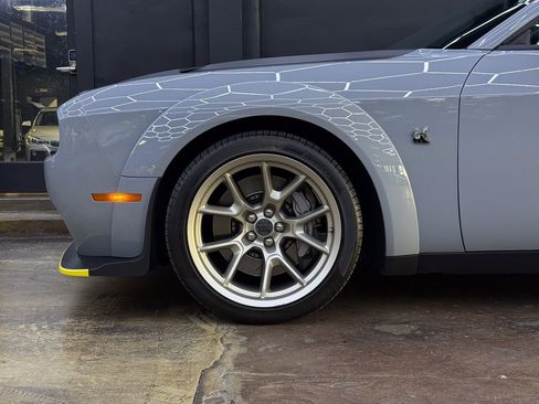 Used 2020 Dodge Challenger R/T Scat Pack RWD image 4