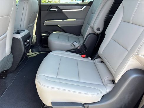 New 2026 GMC Acadia Elevation w/ Elevation Premium Package FWD image 22