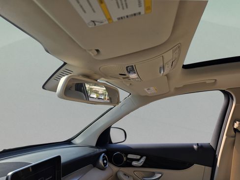 Used 2019 Mercedes-Benz GLC 300 image 14