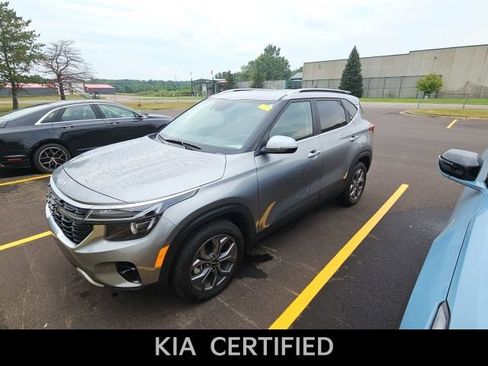 Used 2024 Kia Seltos S AWD/4WD image 3