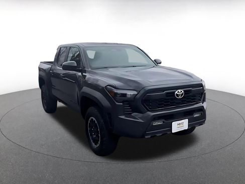 Used 2025 Toyota Tacoma TRD Off-Road image 3