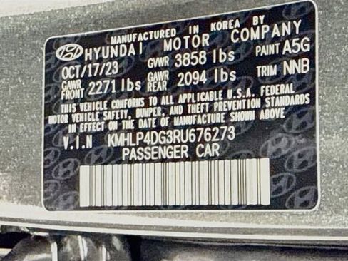 Used 2024 Hyundai Elantra Limited FWD image 33
