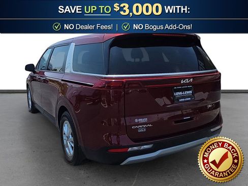 Used 2023 Kia Carnival LX FWD image 4