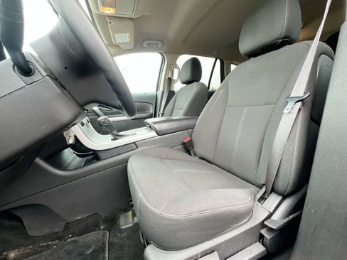 Used 2013 Ford Edge SE FWD image 16