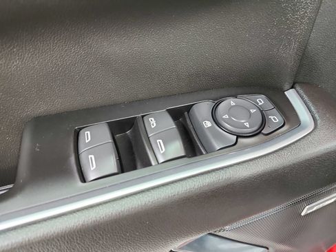 Used 2022 Chevrolet Silverado 1500 RST w/ Convenience Package II AWD/4WD image 38