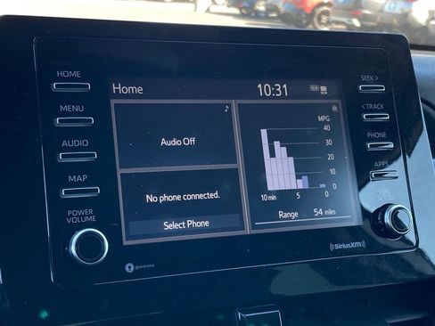 Used 2024 Toyota Camry SE image 19