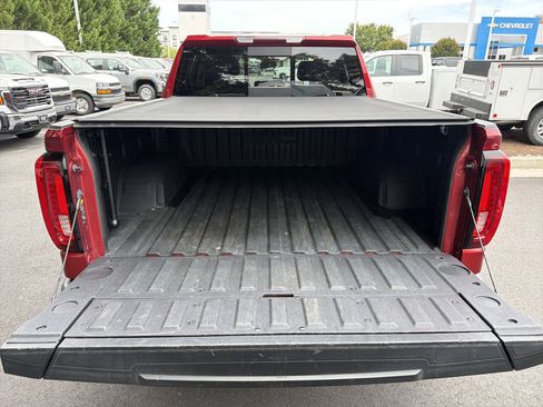 Used 2023 GMC Sierra 1500 SLT w/ SLT Premium Package AWD/4WD image 34