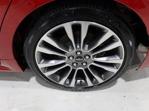 Used 2020 Lincoln Continental w/ Premium Package FWD image 36