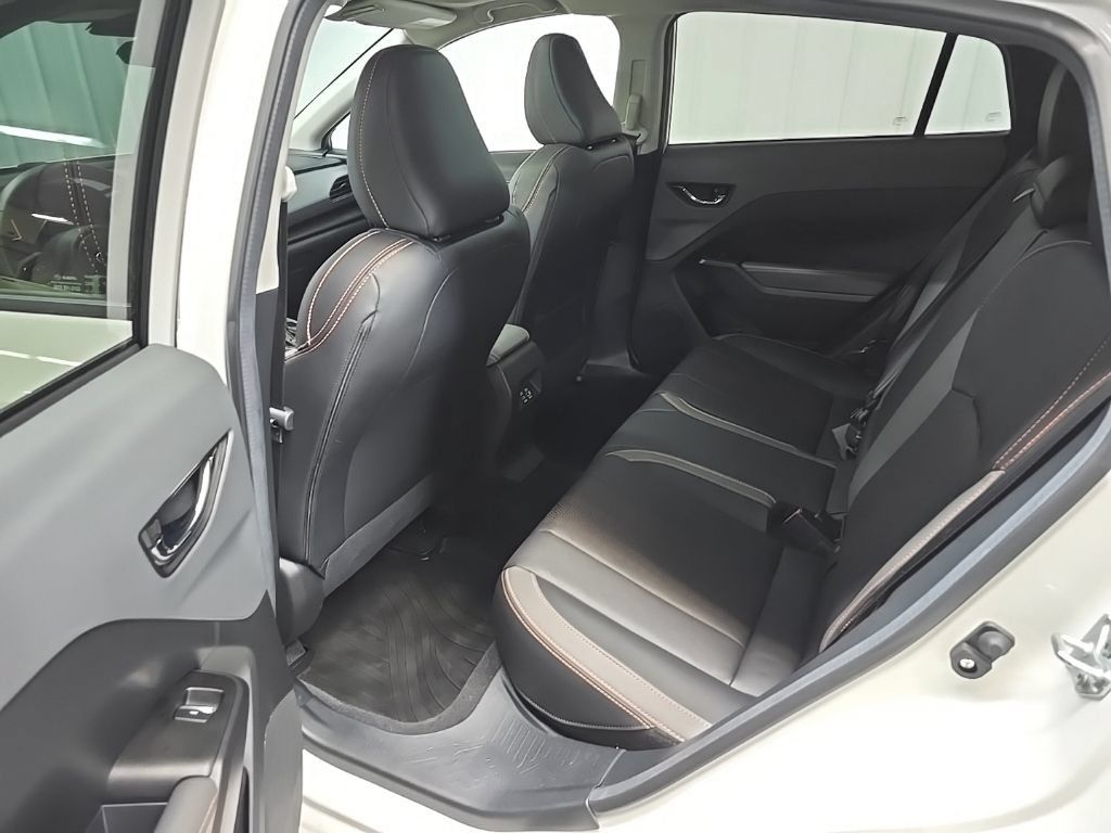 Used 2025 Subaru Crosstrek 2.5i Limited AWD/4WD image 32