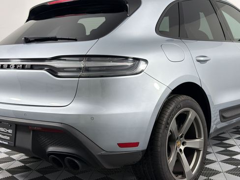 Certified 2024 Porsche Macan AWD/4WD image 26