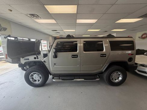 Used 2005 HUMMER H2 image 32