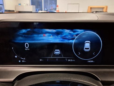 Used 2025 Kia Seltos EX w/ EX Sunroof Package image 30