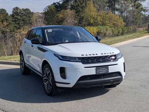 Used 2020 Land Rover Range Rover Evoque S image 3
