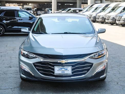 Used 2023 Chevrolet Malibu LT image 2