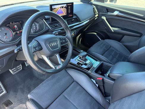 Used 2022 Audi SQ5 Premium image 9