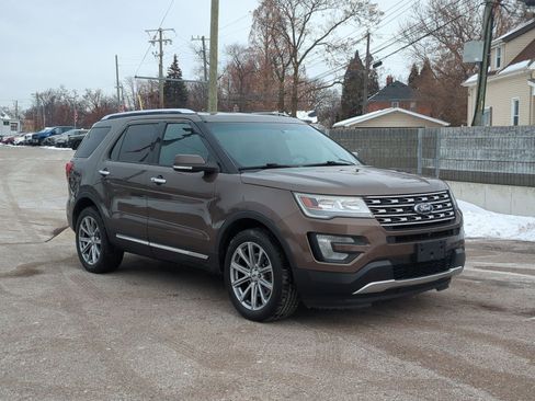 Used 2016 Ford Explorer Limited image 19