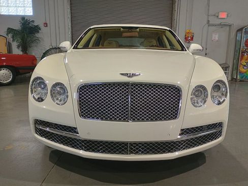 Used 2016 Bentley Flying Spur W12 AWD/4WD image 8