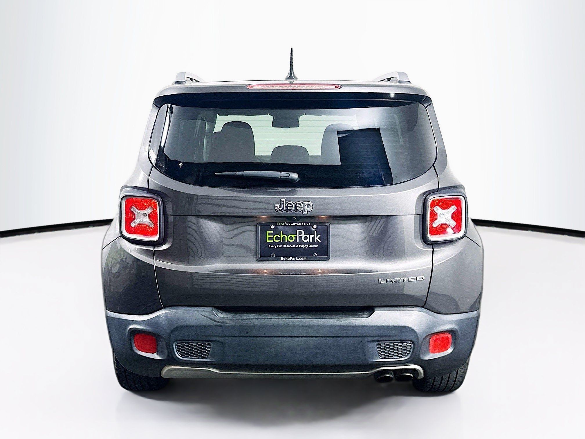 Used 2016 Jeep Renegade Limited FWD image 7