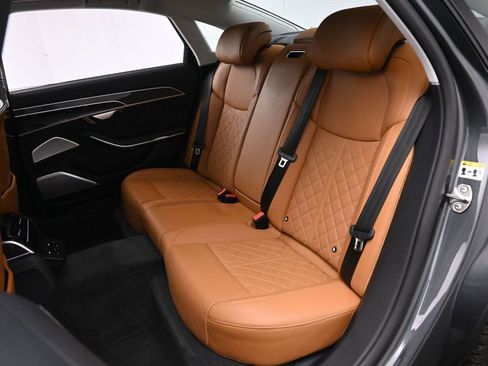 Used 2023 Audi S8 w/ S8 Comfort Plus Package AWD/4WD image 19