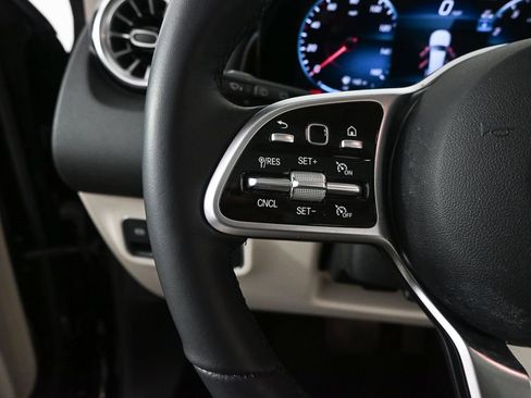 Certified 2023 Mercedes-Benz GLB 250 w/ Premium Package image 10