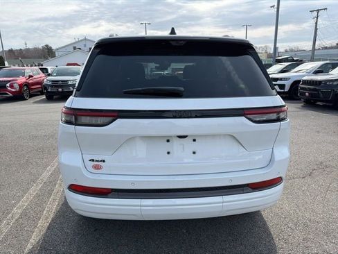 New 2026 Jeep Grand Cherokee Limited AWD/4WD image 4