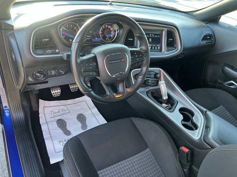 Used 2022 Dodge Challenger R/T image 19