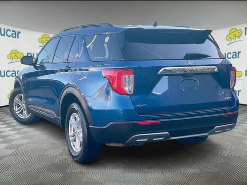 Used 2023 Ford Explorer XLT w/ Equipment Group 202A image 4