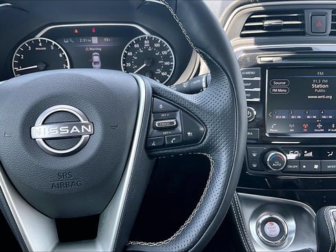 Certified 2023 Nissan Maxima Platinum w/ Sport Mat Group FWD image 17