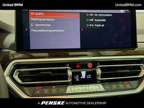 Certified 2025 BMW X4 xDrive30i w/ Premium Package AWD/4WD image 11