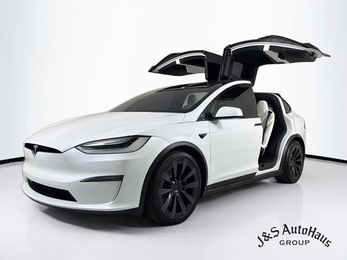 Used 2022 Tesla Model X Plaid AWD/4WD image 3