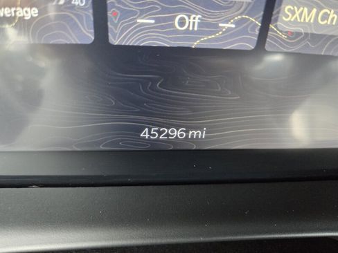 Used 2024 Jeep Grand Cherokee L Laredo image 19