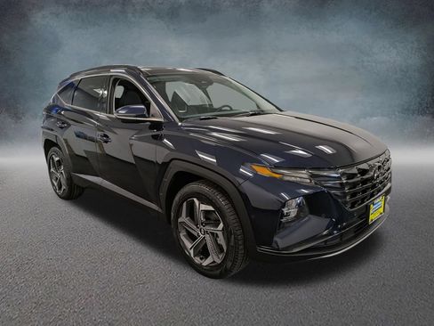 Certified 2022 Hyundai Tucson Limited AWD/4WD image 3