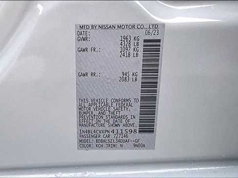 Used 2023 Nissan Altima 2.5 SR w/ SR Premium Package image 16