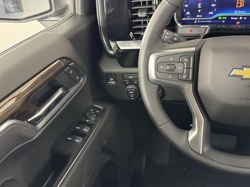 New 2025 Chevrolet Silverado 1500 LT image 18