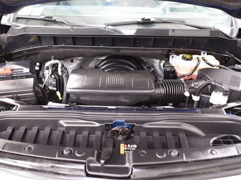 Used 2023 Chevrolet Silverado 1500 High Country w/ High Country Premium Package AWD/4WD image 32