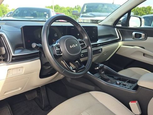 Used 2024 Kia Sorento S w/ Panoramic Sunroof Package FWD image 24