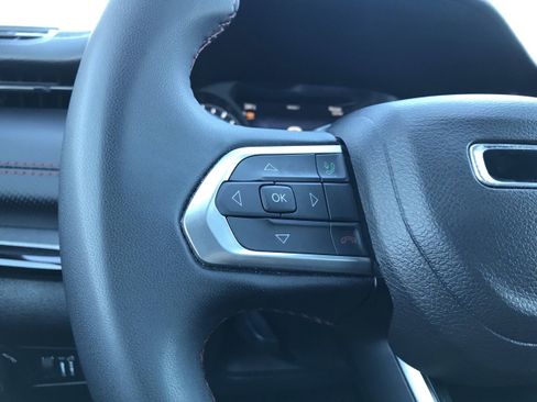 Used 2024 Jeep Compass Trailhawk image 31