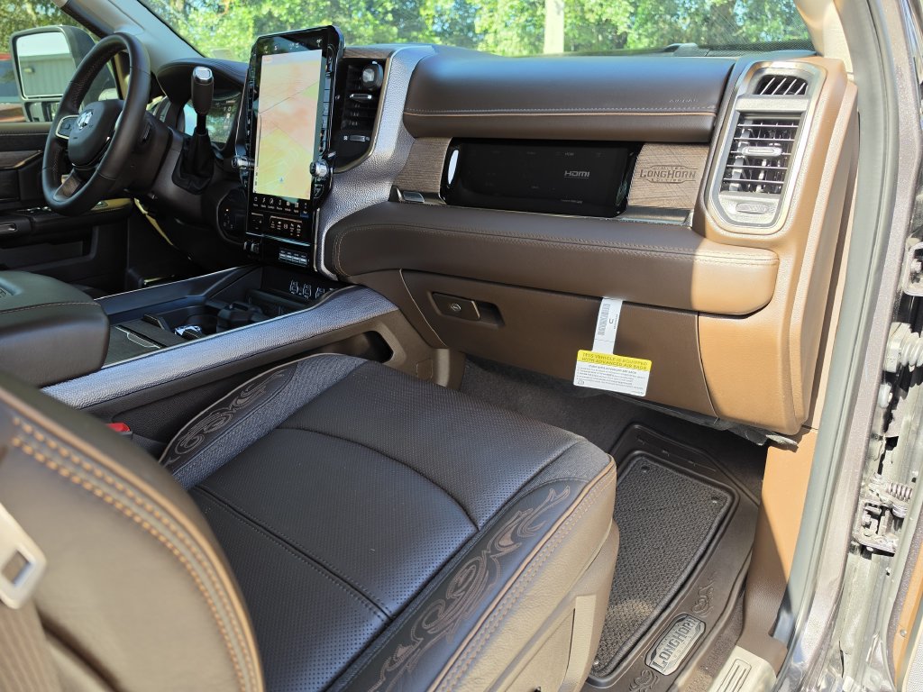 Used 2026 RAM 3500 Longhorn AWD/4WD image 11