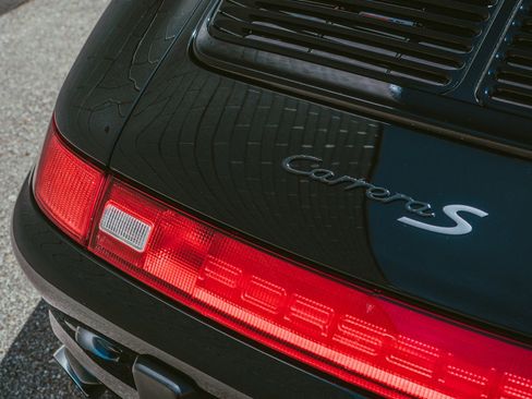 Used 1998 Porsche 911 Carrera S RWD image 24