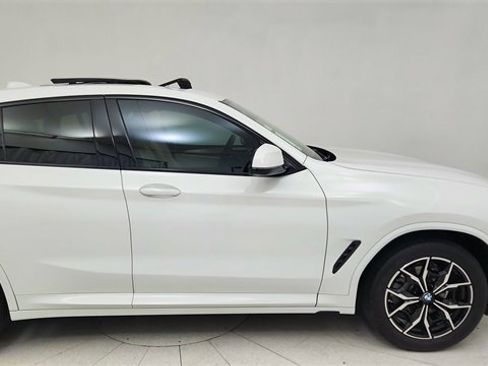 Used 2025 BMW X4 xDrive30i image 8