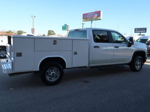 Used 2020 Chevrolet Silverado 2500 W/T w/ WT Convenience Package image 4