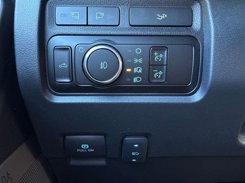 Certified 2024 Ford F250 Lariat w/ Lariat Ultimate Package image 24