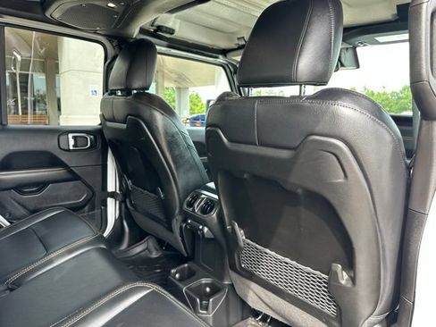 Certified 2025 Jeep Gladiator Sport AWD/4WD image 39