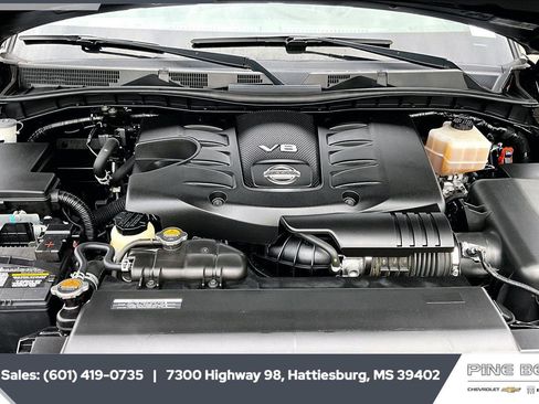 Used 2022 Nissan Armada Platinum w/ Captain's Chairs Package RWD image 8