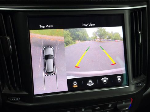 Used 2022 Maserati Levante GT image 34