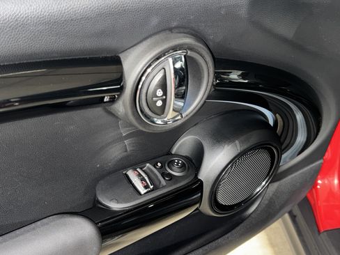 Certified 2024 MINI Cooper 2-Door Hardtop FWD image 14